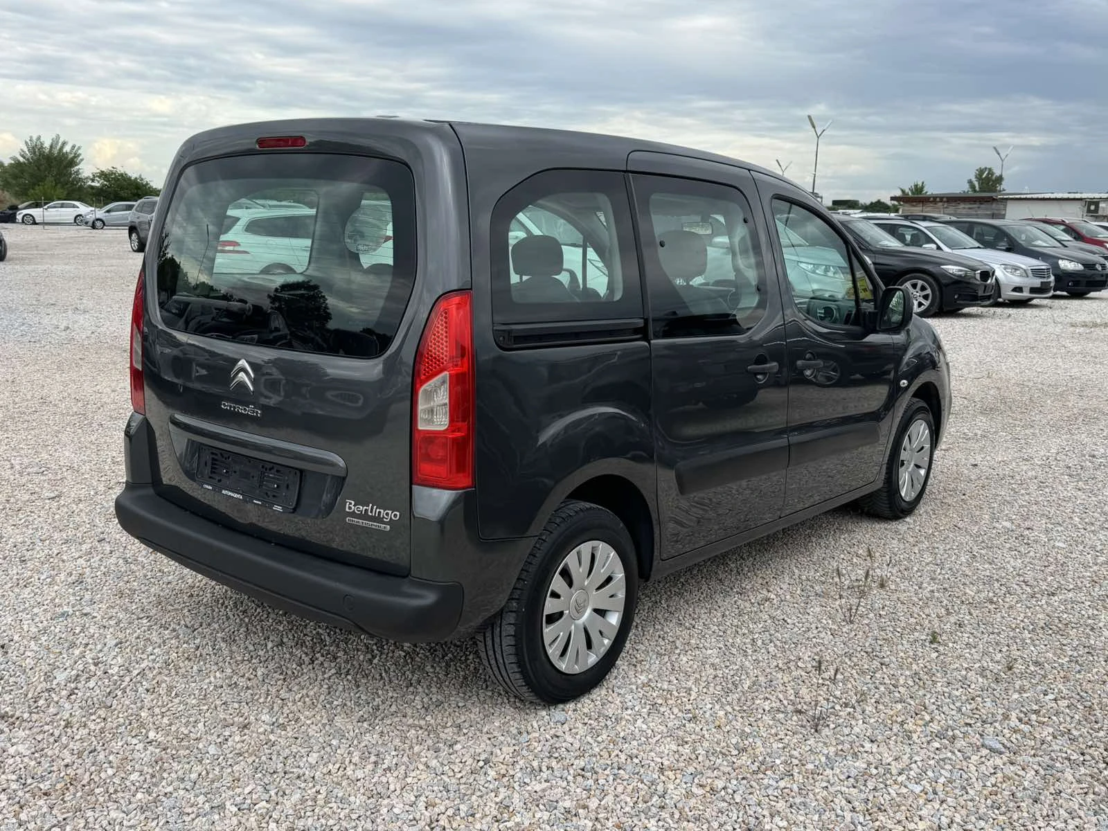 Citroen Berlingo 1.6BlueHDI, снимка 4 - Автомобили и джипове - 54622201