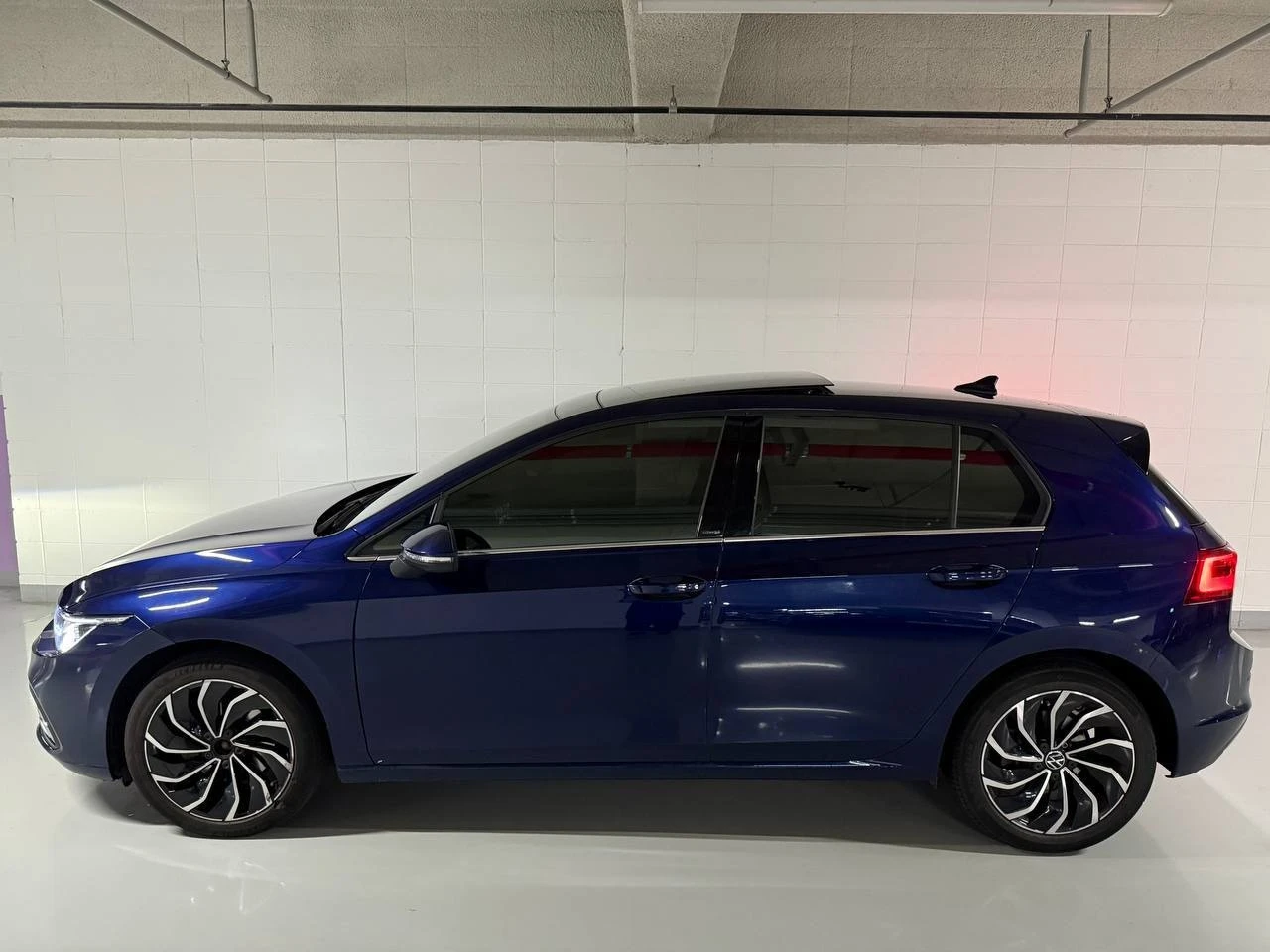 VW Golf * 2.0* TDI* MK8* CAM* , снимка 2 - Автомобили и джипове - 54870649