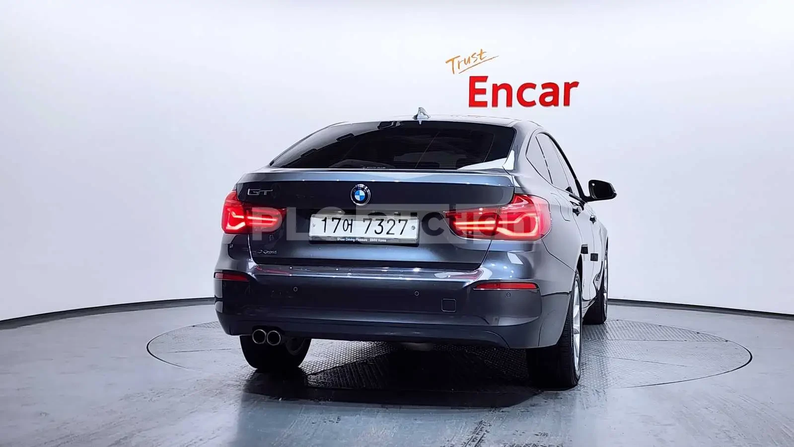 BMW 320 HEAD-UP * ПОДГРЕВИ * ПАНО * KEYLESS * , снимка 4 - Автомобили и джипове - 55034359