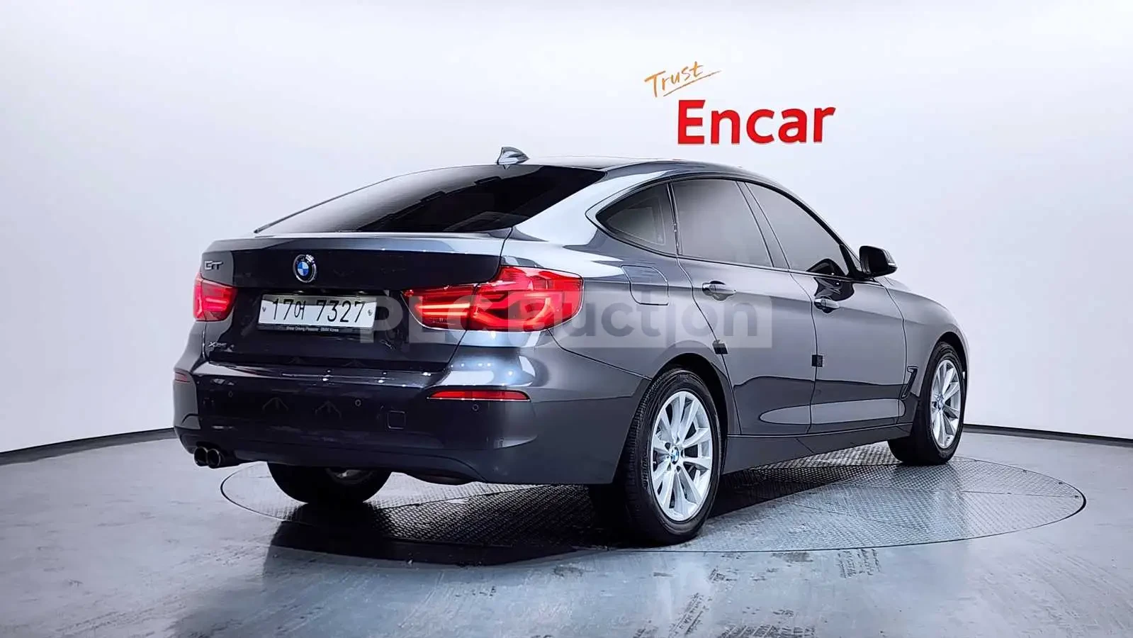 BMW 320 HEAD-UP * ПОДГРЕВИ * ПАНО * KEYLESS * , снимка 2 - Автомобили и джипове - 55034359