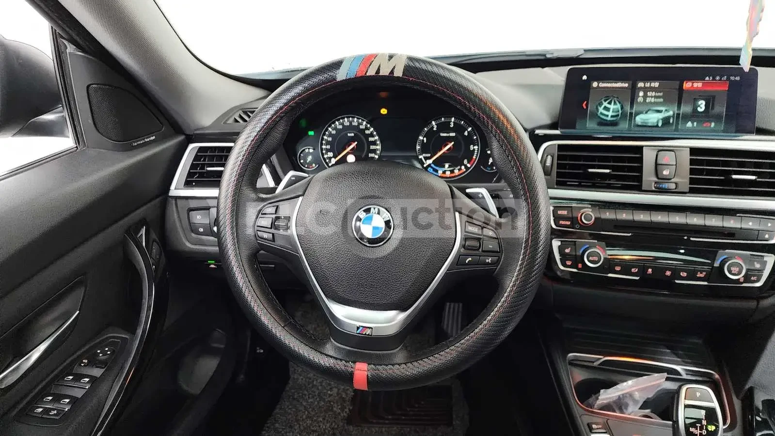 BMW 320 HEAD-UP * ПОДГРЕВИ * ПАНО * KEYLESS * , снимка 13 - Автомобили и джипове - 55034359