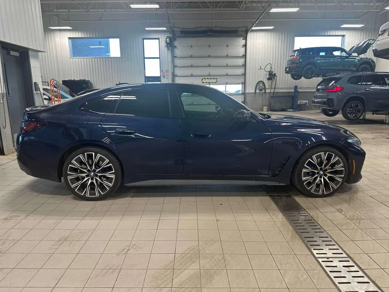 BMW 440 xDrive / 360 / ЛАЗЕРИ / Harman Kardon , снимка 3 - Автомобили и джипове - 55632553