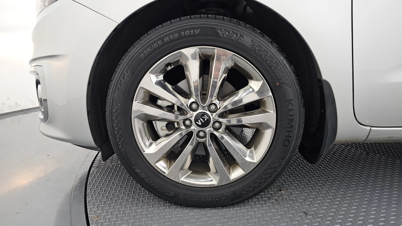 Kia Carnival 360* ПОДГРЕВ ВОЛАН* КРАЙНА ЦЕНА, снимка 5 - Автомобили и джипове - 56024565
