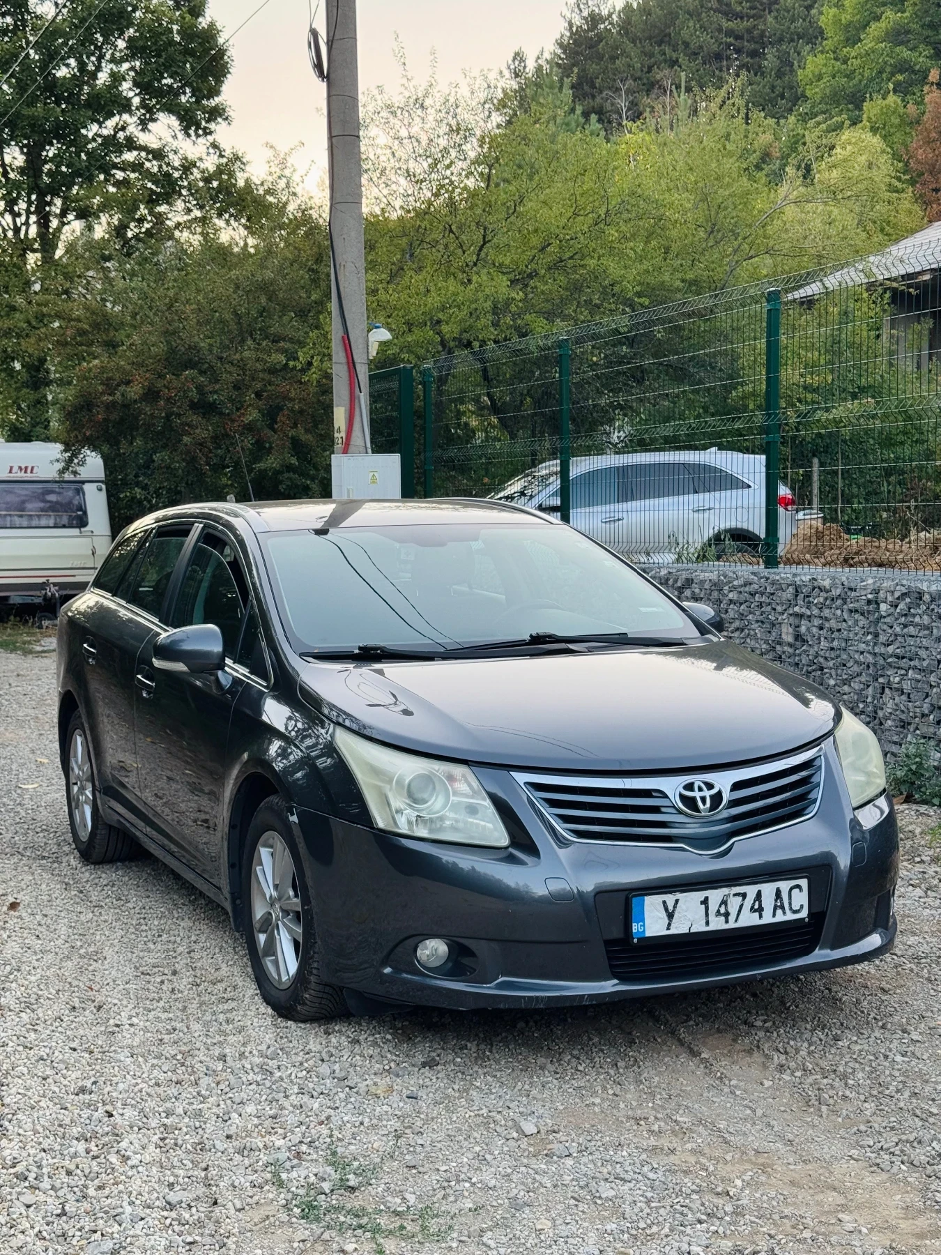 Toyota Avensis 2.0 D-4D, снимка 4 - Автомобили и джипове - 56110299