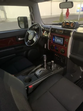 Toyota Fj cruiser 4.0 V6 - 38700 лв. - 49979019 11