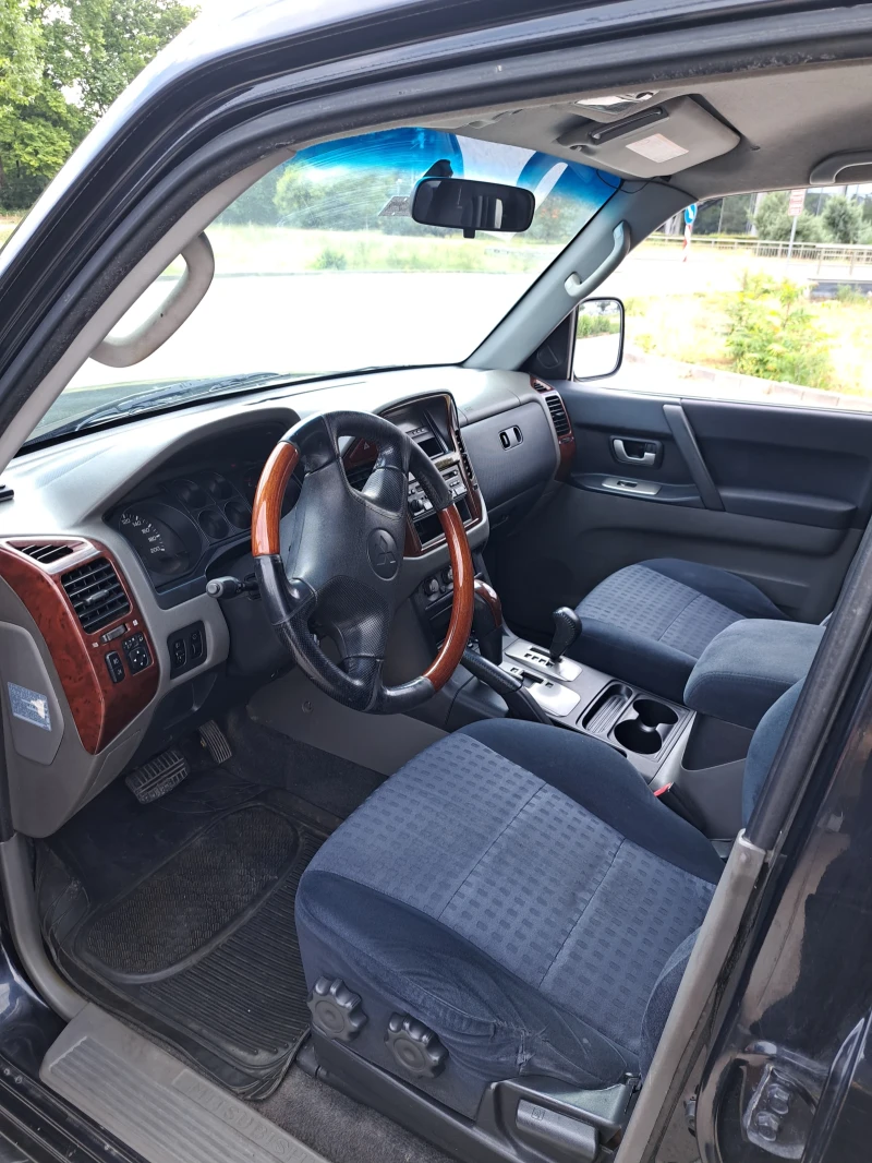 Mitsubishi Pajero 3.2 дизел, снимка 8 - Автомобили и джипове - 46910964