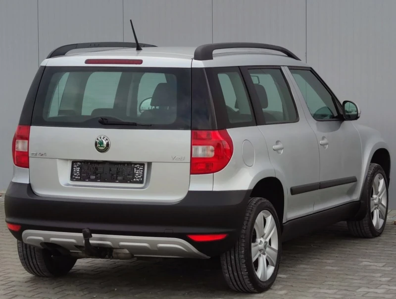 Skoda Yeti 2.0TDI* 4WD* , снимка 3 - Автомобили и джипове - 48970701