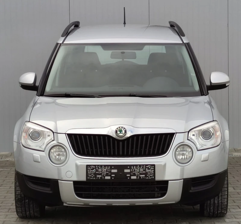 Skoda Yeti 2.0TDI* 4WD* , снимка 8 - Автомобили и джипове - 48970701