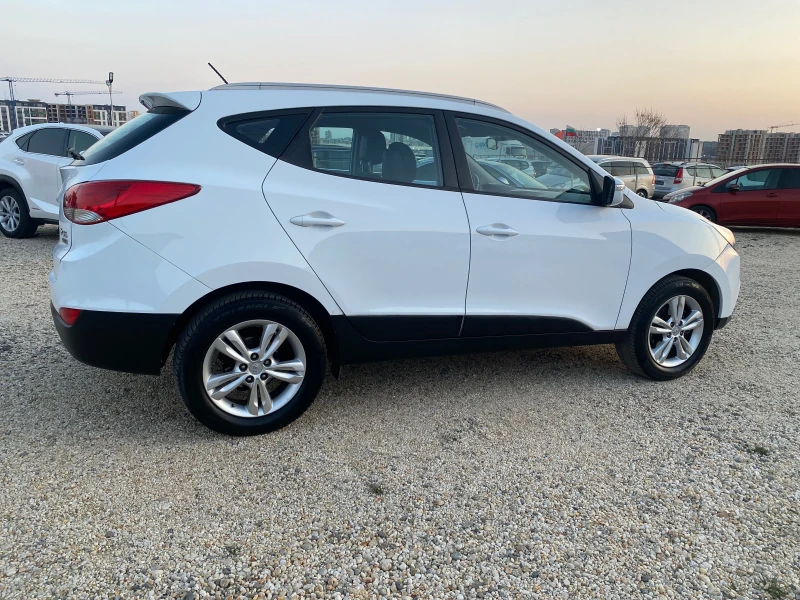 Hyundai IX35 1, 7 ТОП, снимка 3 - Автомобили и джипове - 49104739