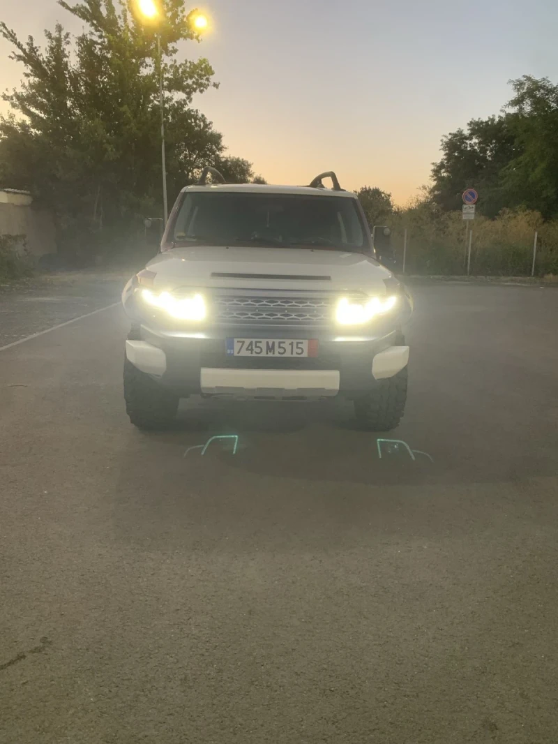Toyota Fj cruiser 4.0 V6, снимка 3 - Автомобили и джипове - 52185528