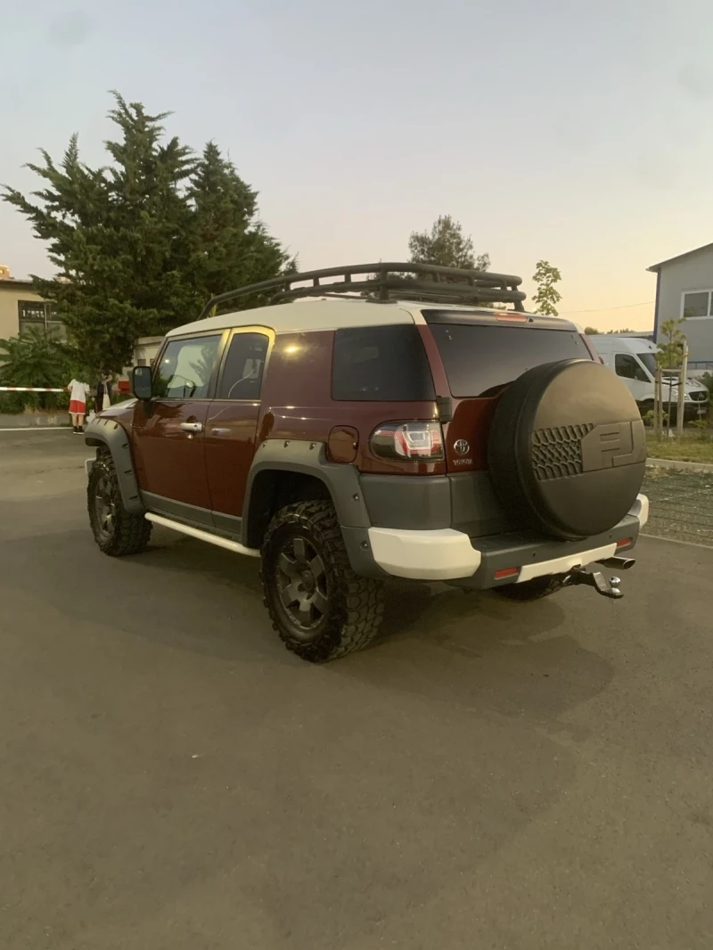 Toyota Fj cruiser 4.0 V6, снимка 5 - Автомобили и джипове - 52185528