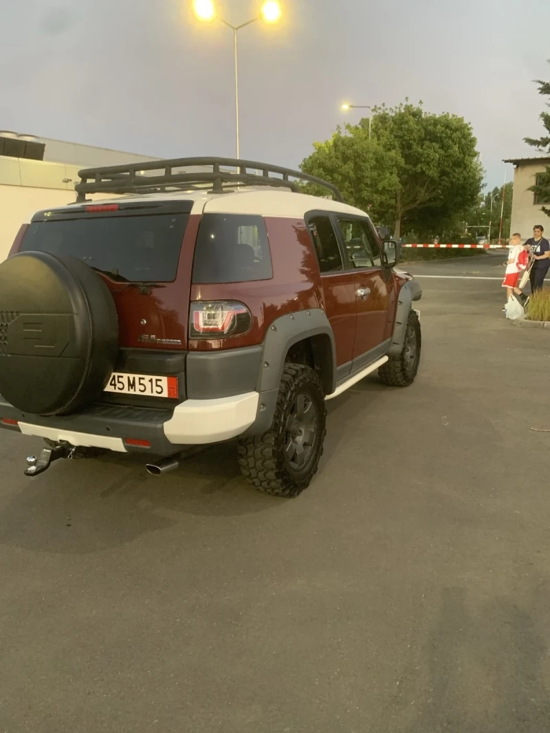 Toyota Fj cruiser 4.0 V6, снимка 4 - Автомобили и джипове - 52185528