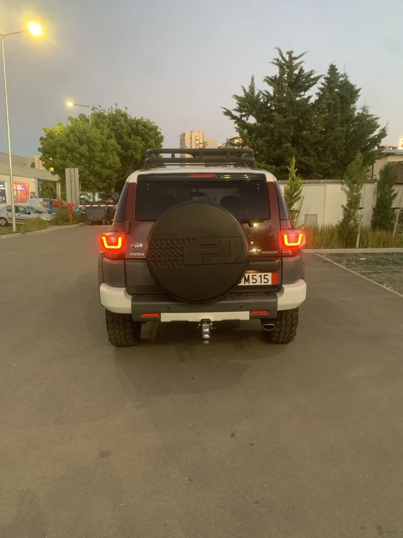 Toyota Fj cruiser 4.0 V6, снимка 6 - Автомобили и джипове - 52185528
