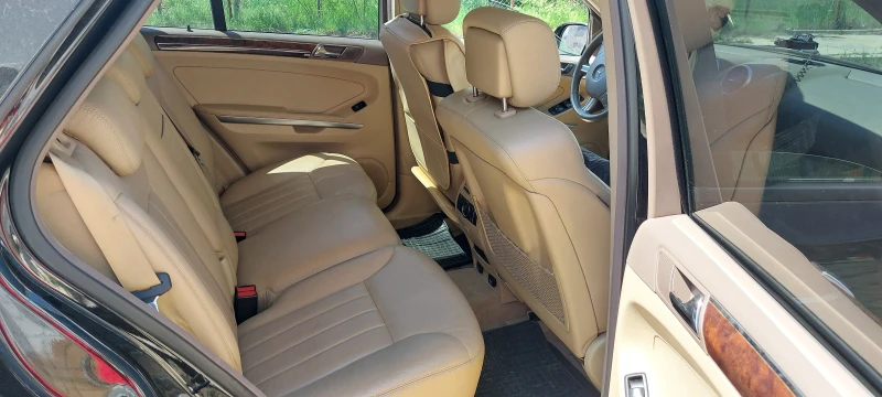 Mercedes-Benz ML 320, снимка 3 - Автомобили и джипове - 52322707