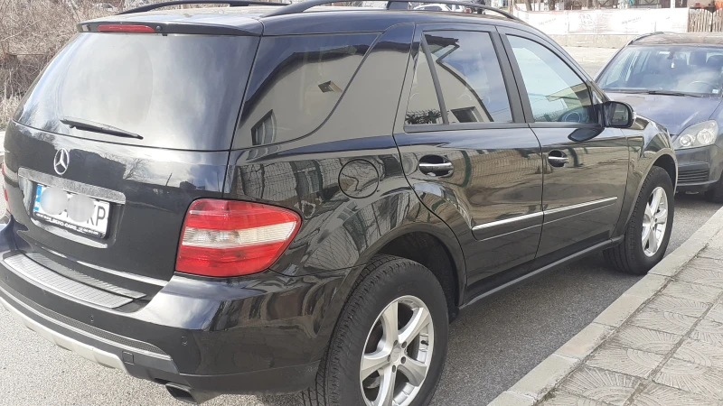 Mercedes-Benz ML 320, снимка 6 - Автомобили и джипове - 52322707