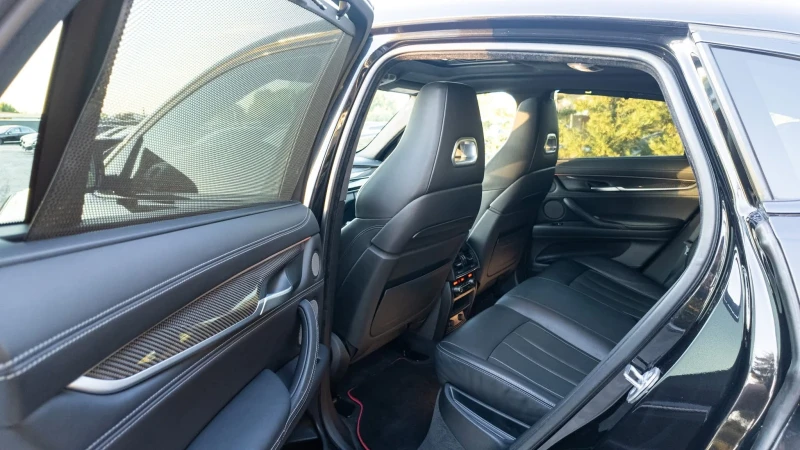 BMW X6 M FULL CARBON HARMAN KARDON ЛИЗИНГ 100%, снимка 16 - Автомобили и джипове - 51556227