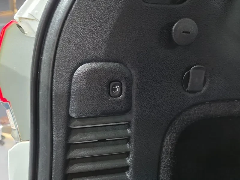 Jeep Cherokee 3.6 Limited - CAMO 30% ABAHC, снимка 17 - Автомобили и джипове - 55941612