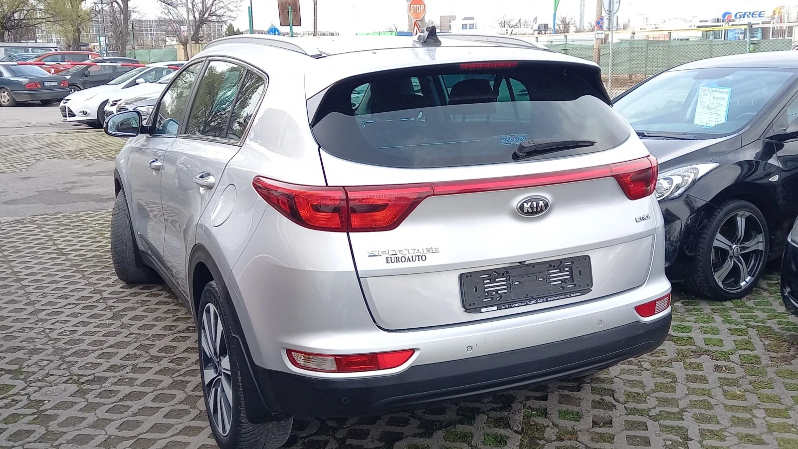 Kia Sportage 4Х4 FULL ИЗКЛЮЧИТЕЛНА СЕРВИЗ КНИЖК УНИКТ КАТО НОВА - изображение 4