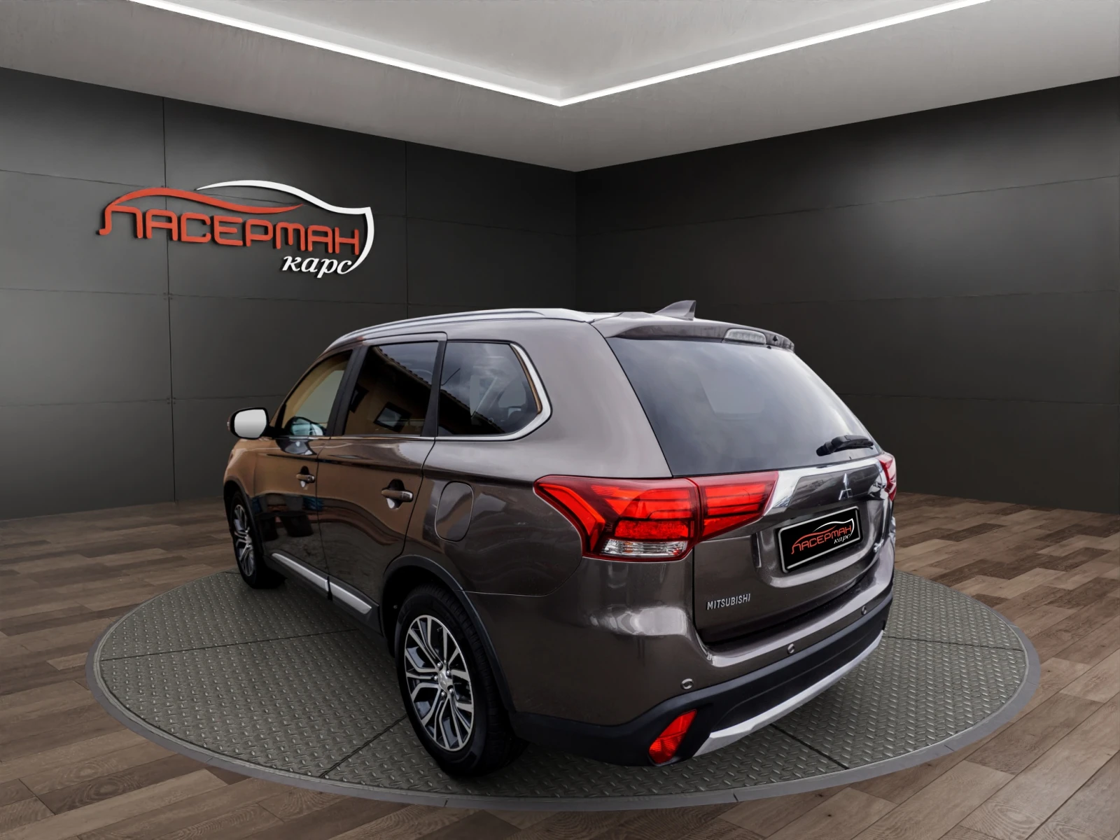 Mitsubishi Outlander 2.2D INSTYLE PLUS AWD - изображение 4