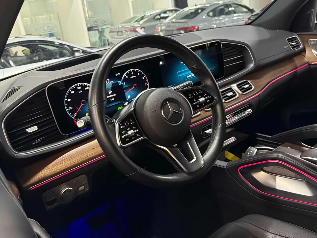 Mercedes-Benz GLE 450 * CARFAX * Burmester * Хед-ъп * Дистроник * , снимка 5 - Автомобили и джипове - 54013268