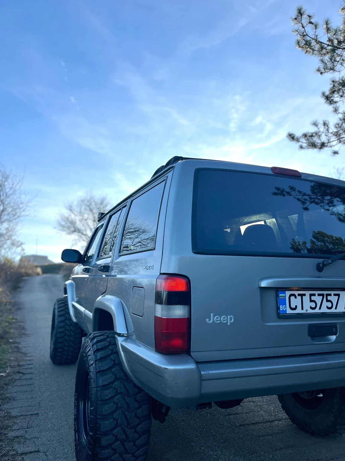 Jeep Cherokee XJ, снимка 2 - Автомобили и джипове - 54117261
