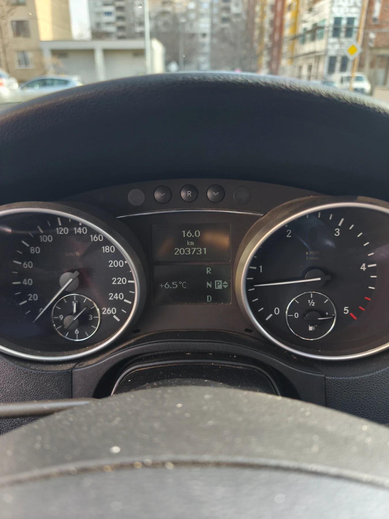 Mercedes-Benz ML 320, снимка 12 - Автомобили и джипове - 54237741