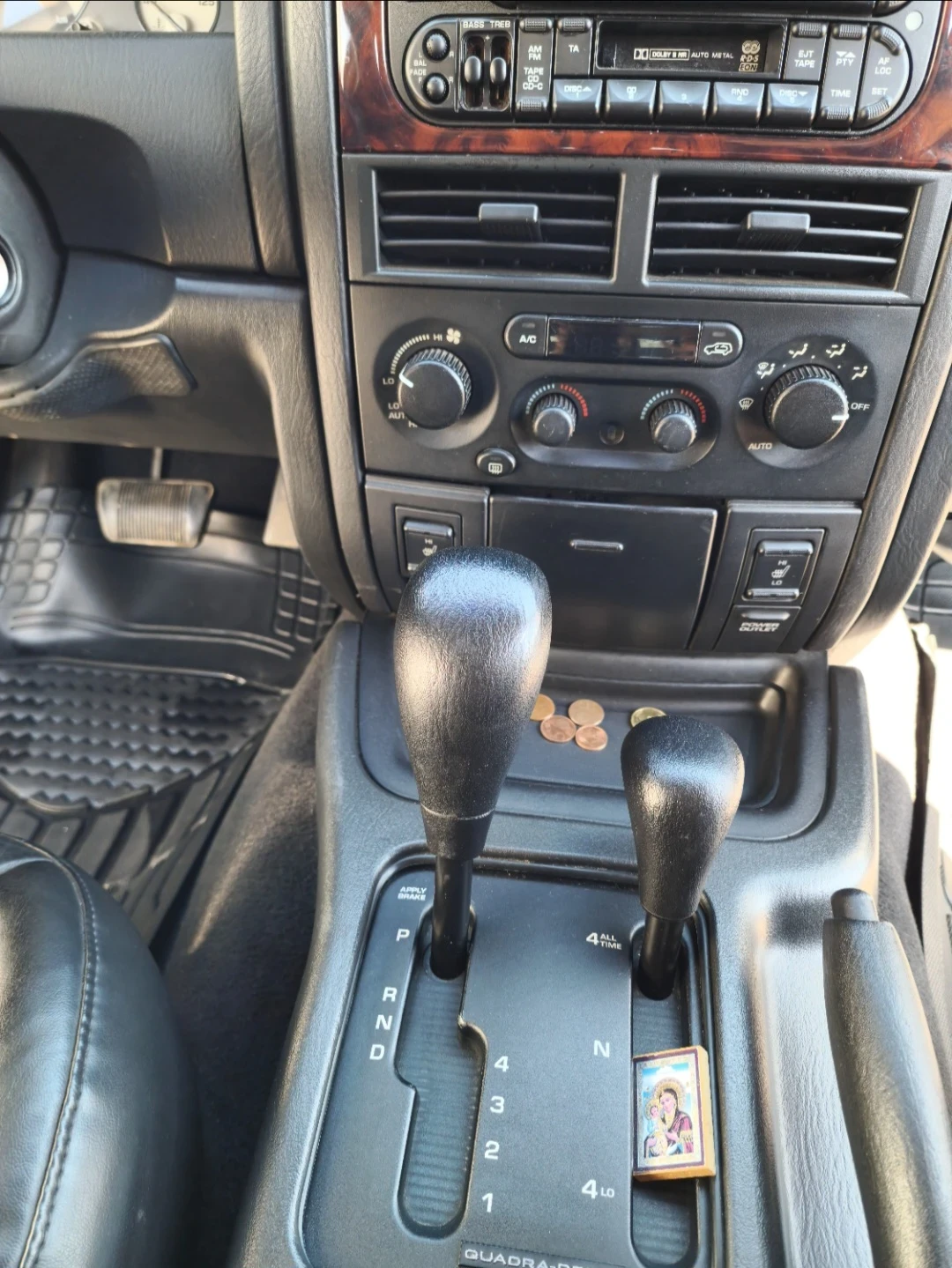 Jeep Grand cherokee 2.7 cdi, снимка 10 - Автомобили и джипове - 54817159