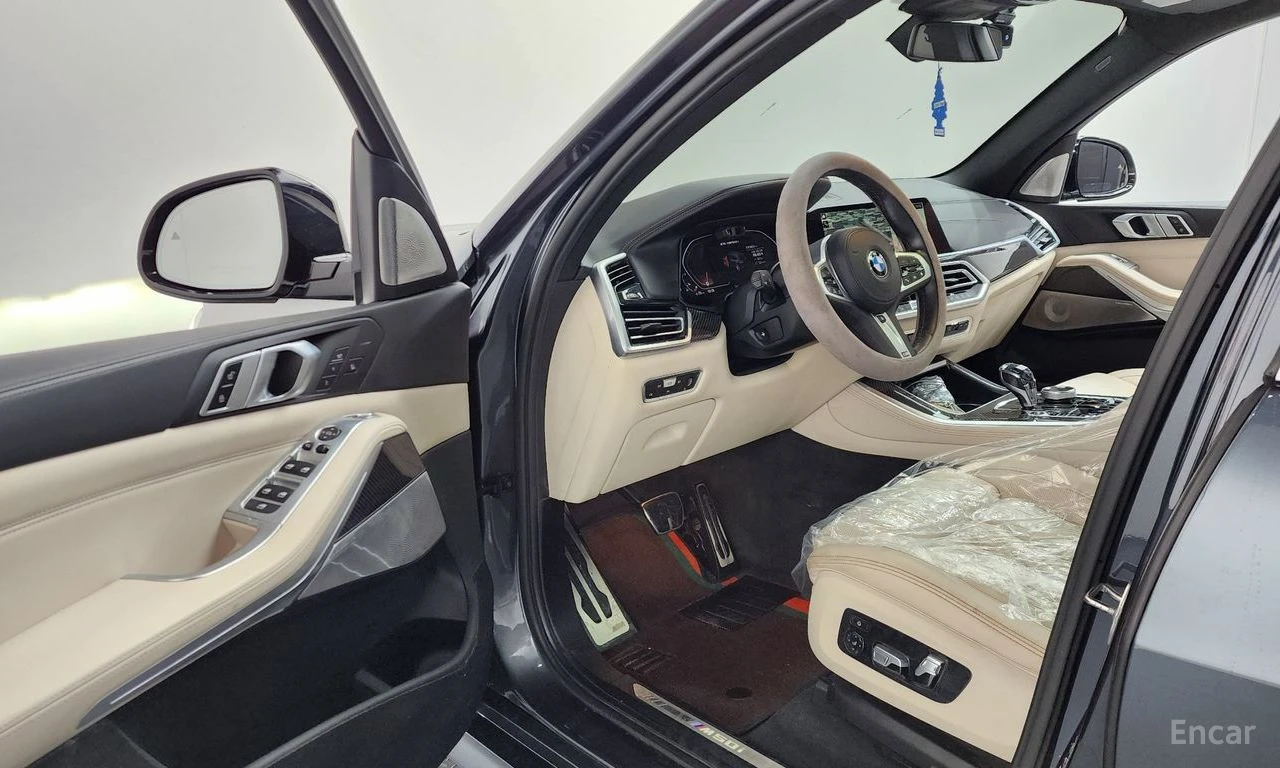 BMW X5 M50i* LASER* ОБДУХВАНЕ* ДИСТРОНИК* 360КАМЕРА* , снимка 5 - Автомобили и джипове - 55003715