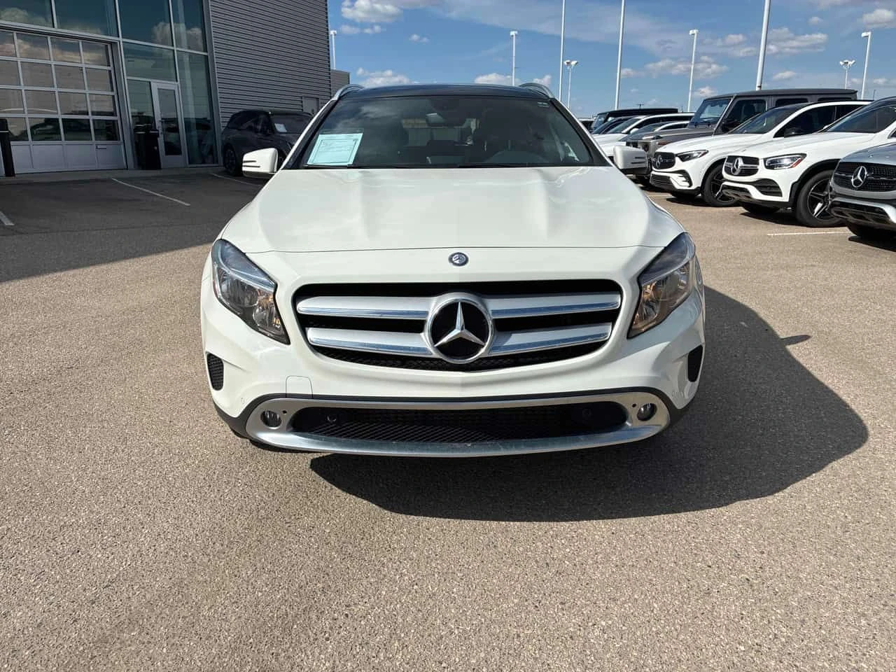 Mercedes-Benz GLA 250 4MATIC/CARFAX/ПОДГРЕВИ, снимка 2 - Автомобили и джипове - 55006920