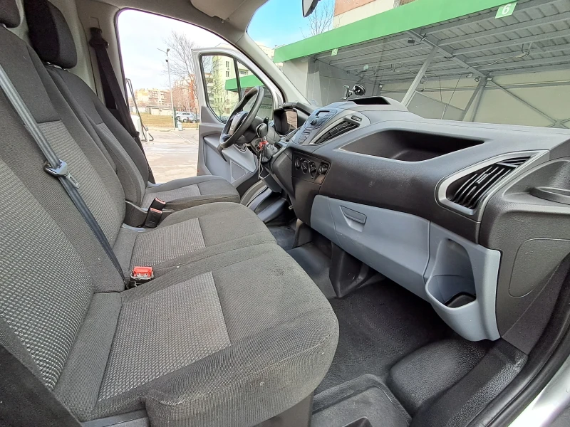 Ford Transit Custom, снимка 13 - Бусове и автобуси - 48954107