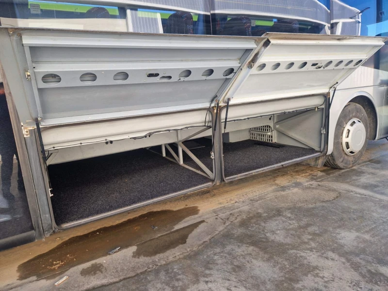 Mercedes-Benz Integro Пътнически , снимка 4 - Бусове и автобуси - 53272064