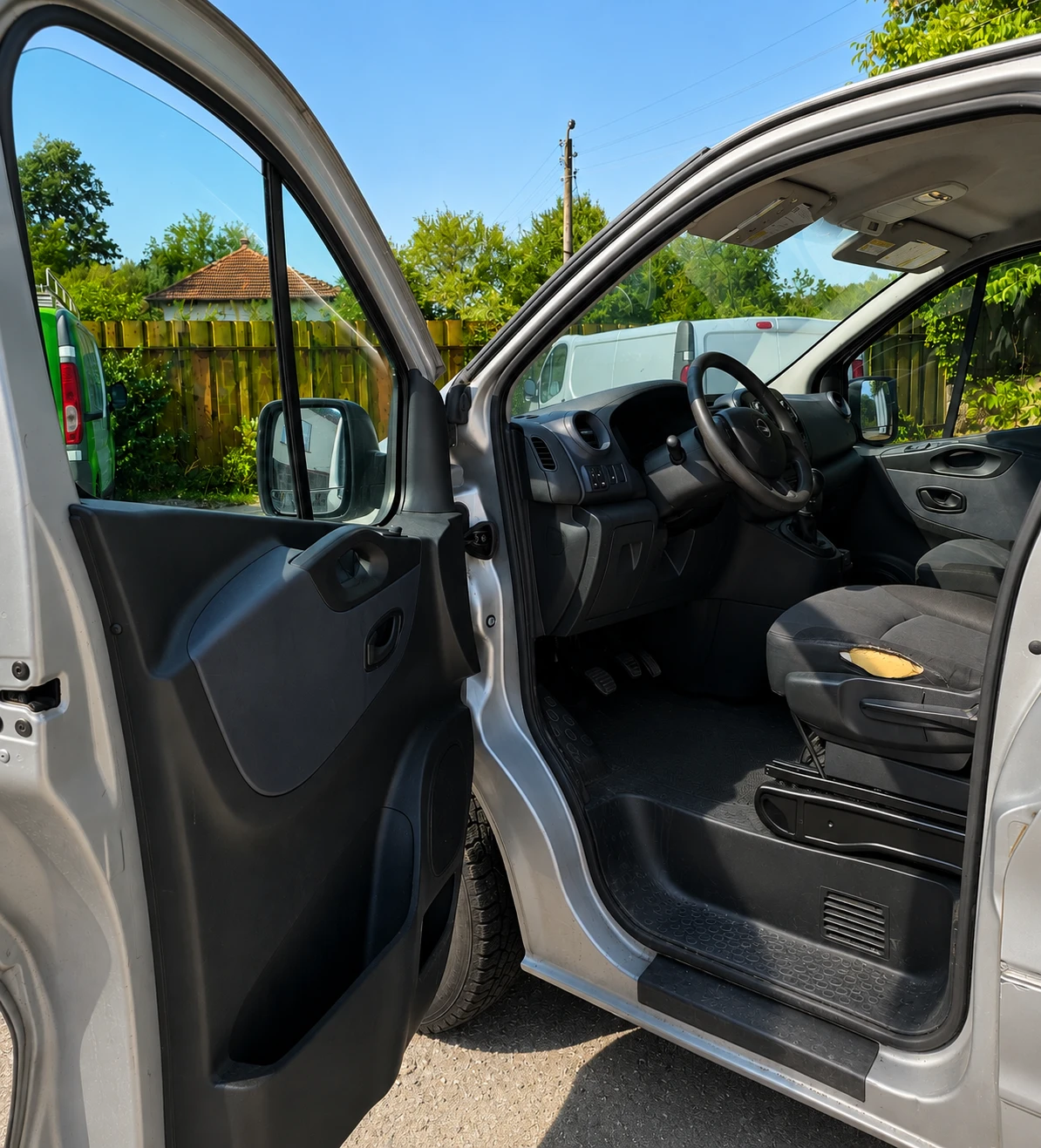 Opel Vivaro 1.6 CDTI BiTurbo, снимка 10 - Бусове и автобуси - 55705994