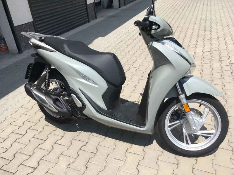 Honda Sh, снимка 3 - Мотоциклети и мототехника - 51079585
