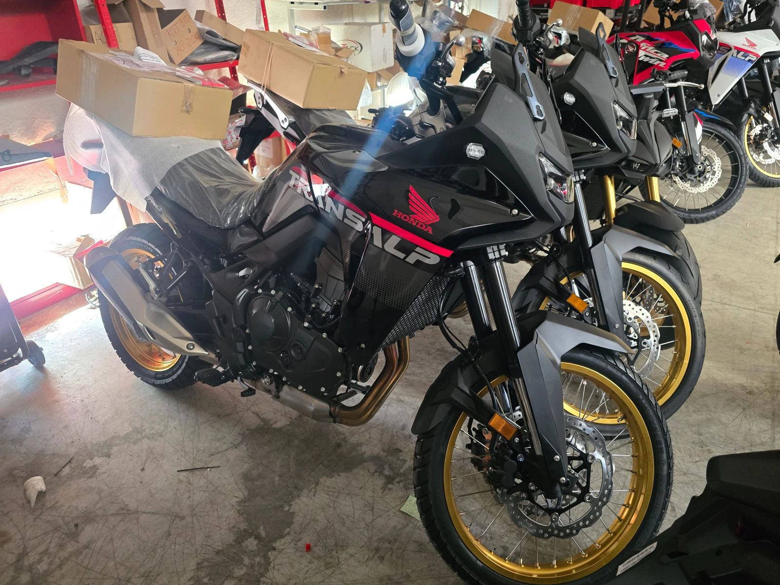 Honda Xl 750 NEW 2025!!!! KM.0!!! - изображение 8
