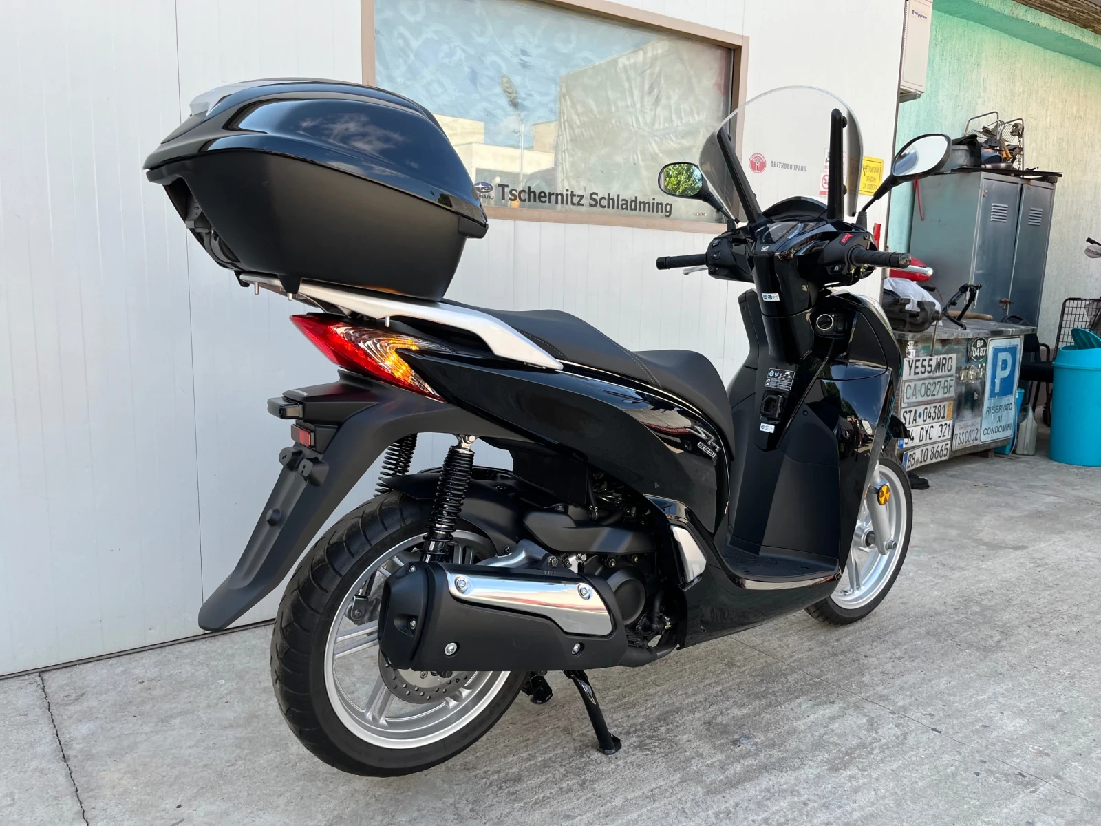 Honda Sh 300i-6269км, снимка 4 - Мотоциклети и мототехника - 53948602