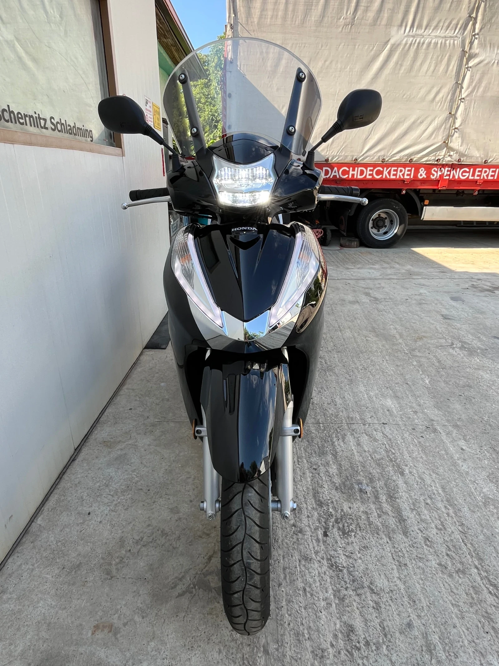 Honda Sh 300i-6269км, снимка 11 - Мотоциклети и мототехника - 53948602