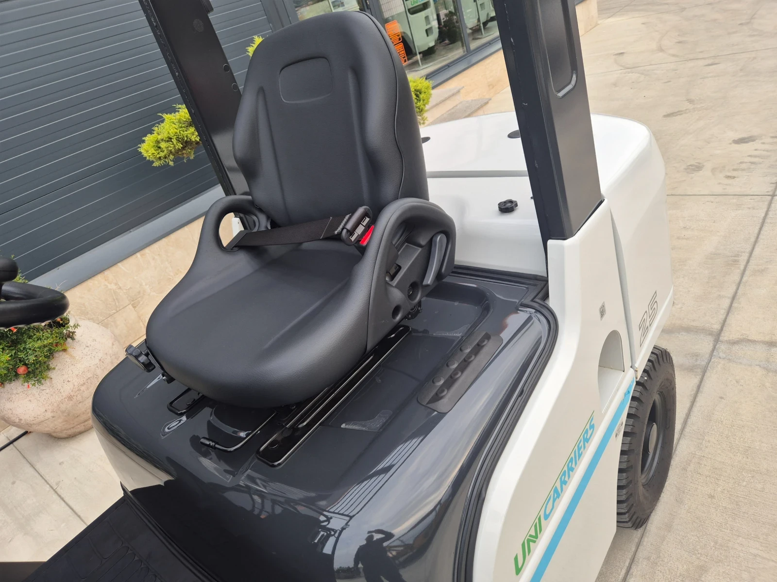  Nissan UniCarriers JAPAN / +   | Mobile.bg   11