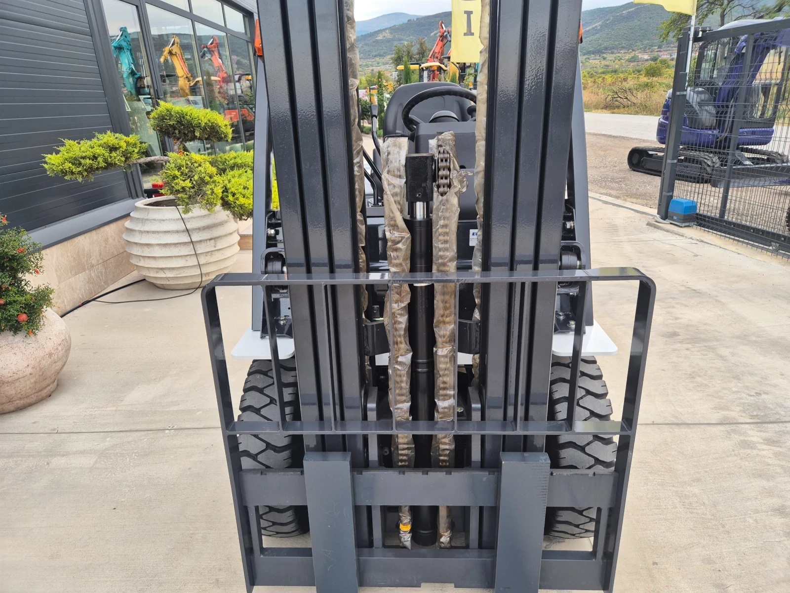  Nissan UniCarriers JAPAN / +   | Mobile.bg   9