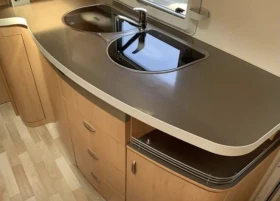 �������� Hobby De Luxe 30 | Mobile.bg � ����� ������ 6