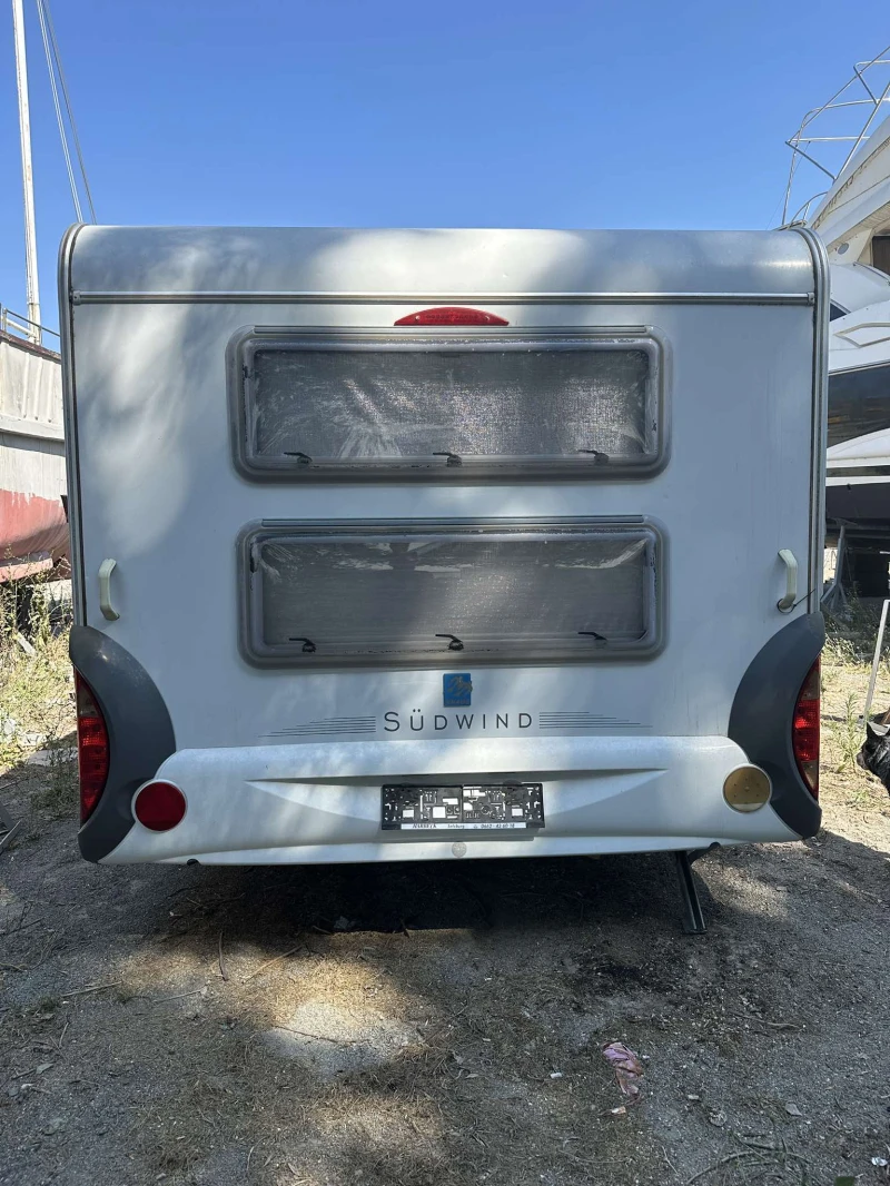 Каравана Knaus Sudwind, снимка 4 - Каравани и кемпери - 50031091