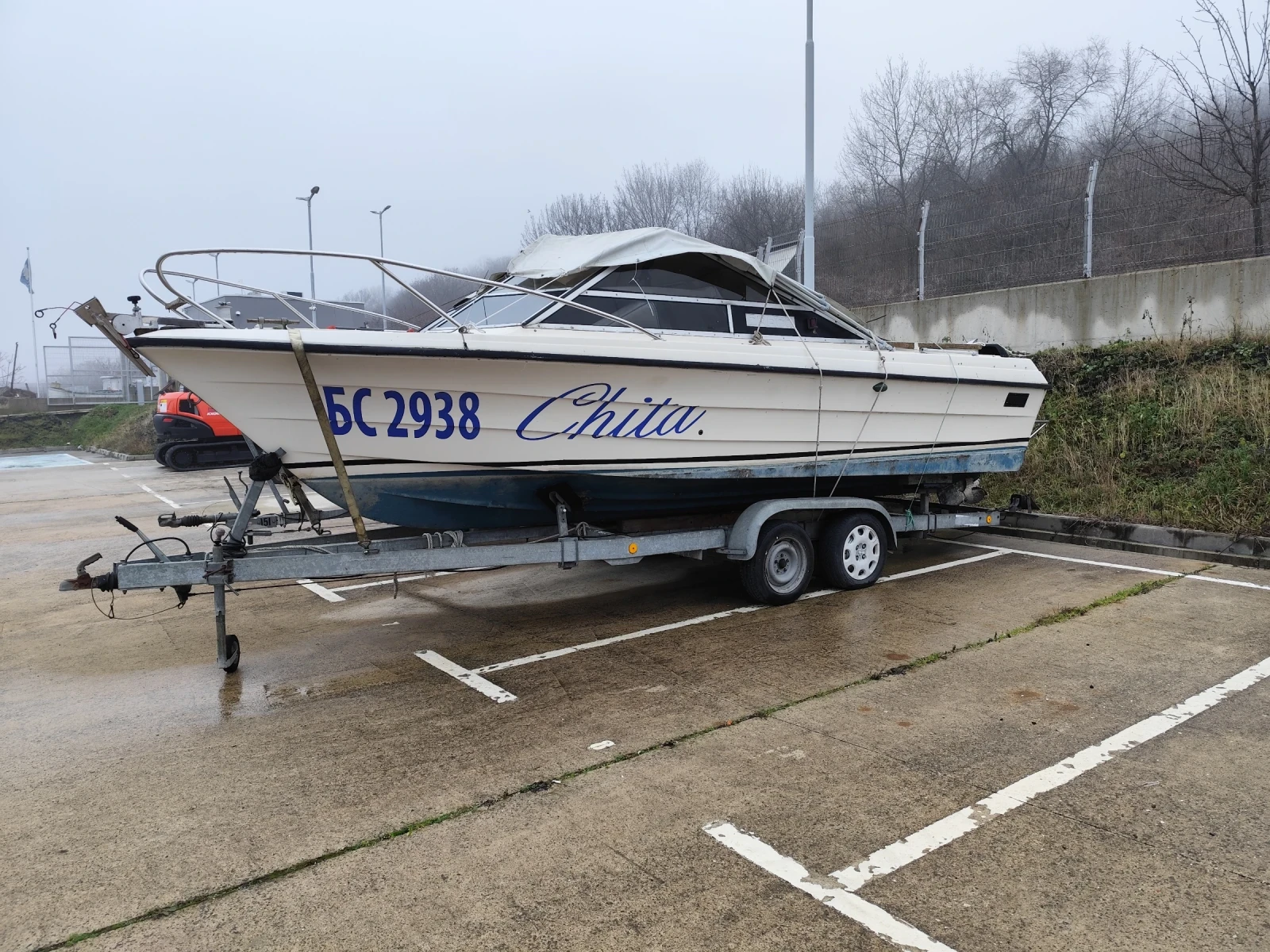 Моторна яхта Draco 670, снимка 7 - Воден транспорт - 53773707