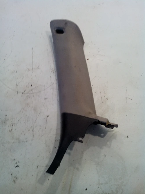 задна дясна колонка за субару аутбек комби 2.0д