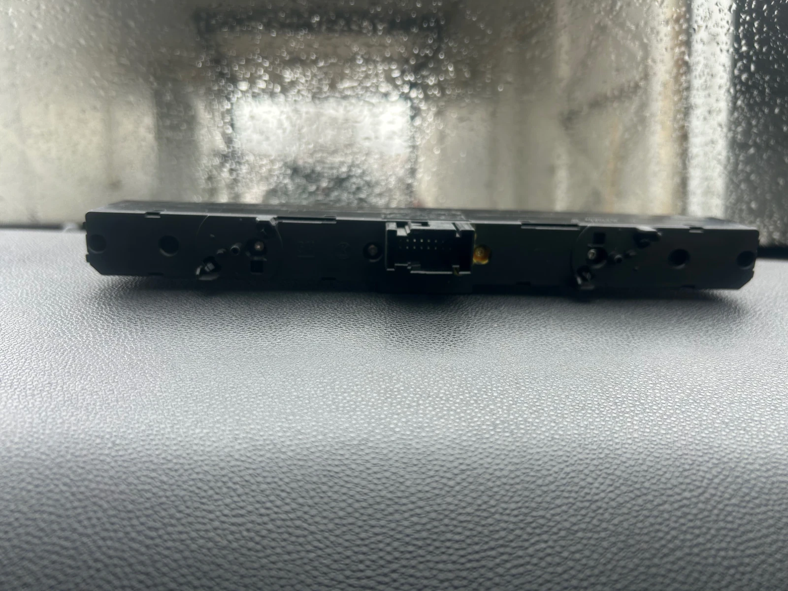 Копче за аварийни Опел , снимка 2 - Части - 53958621