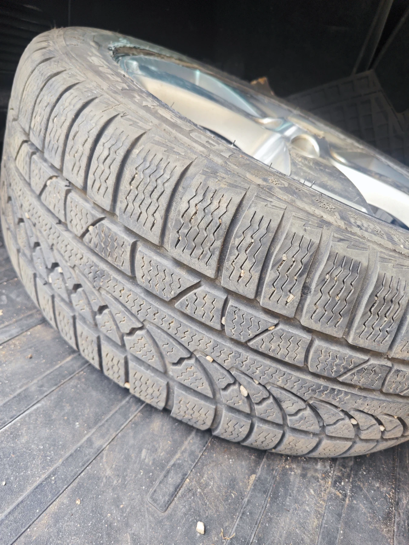 ���� 225/50R17 | Mobile.bg � ����������� 5