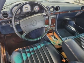 Mercedes-Benz 560 * 560SL * МАЛКО КИЛОМЕТРИ* 2 КЛЮЧА* КЛАСИКА* , снимка 5