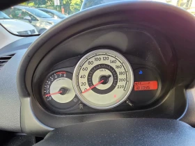 Mazda 2 1.3 i Ce PRO 75кс, снимка 10