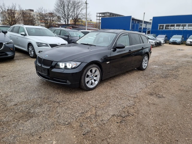 BMW 330 3.0 XI 4X4, снимка 3 - Автомобили и джипове - 39839178