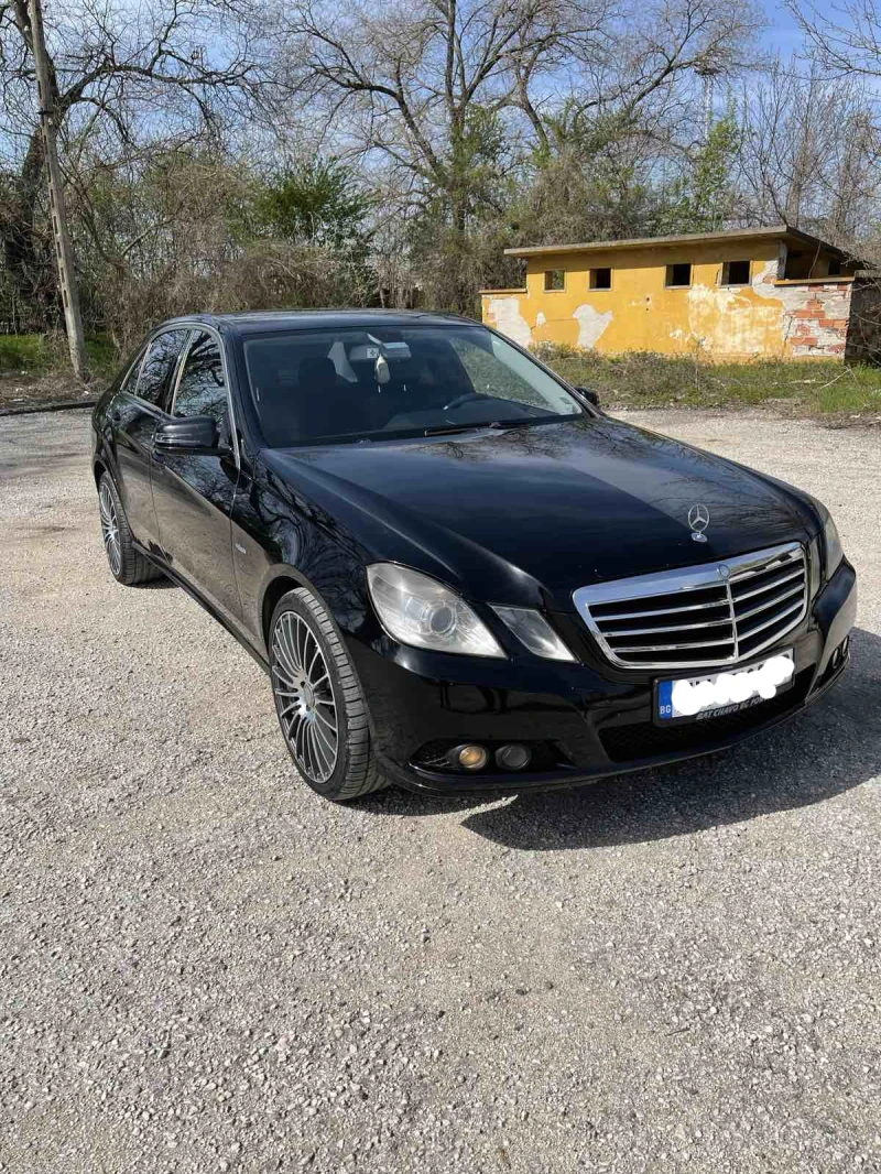 Mercedes-Benz E 200, снимка 16 - Автомобили и джипове - 46553086