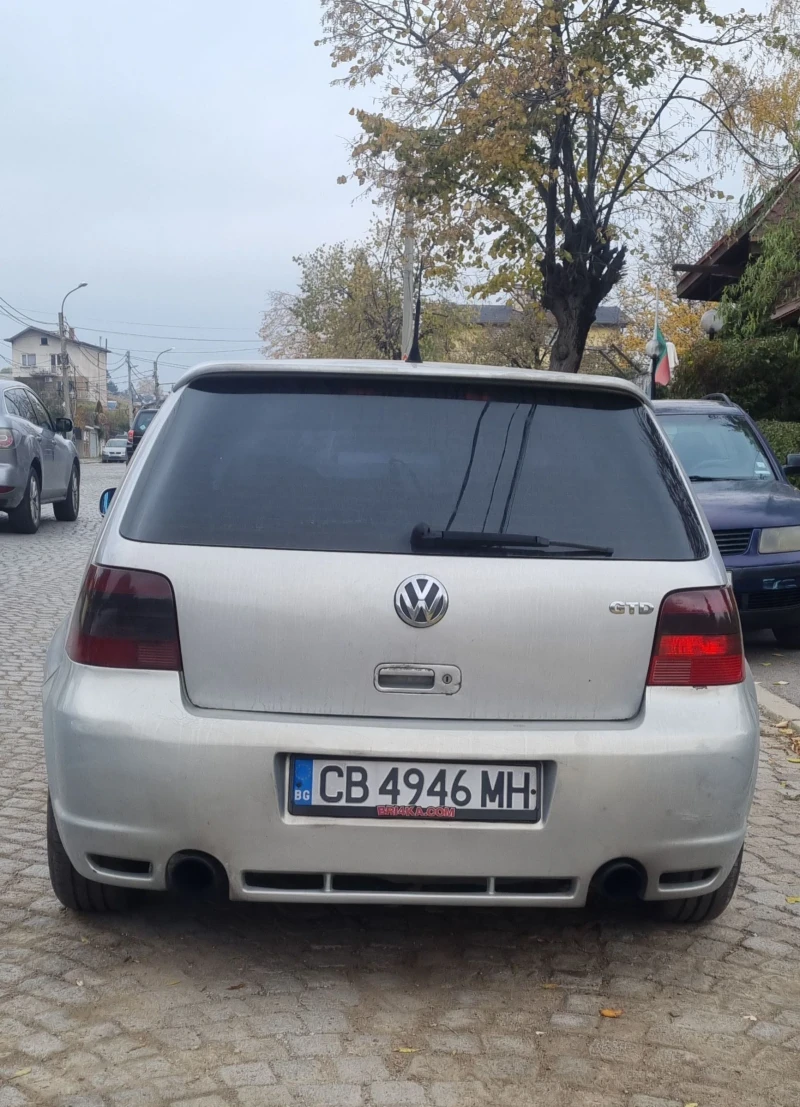 VW Golf, снимка 2 - Автомобили и джипове - 48539615