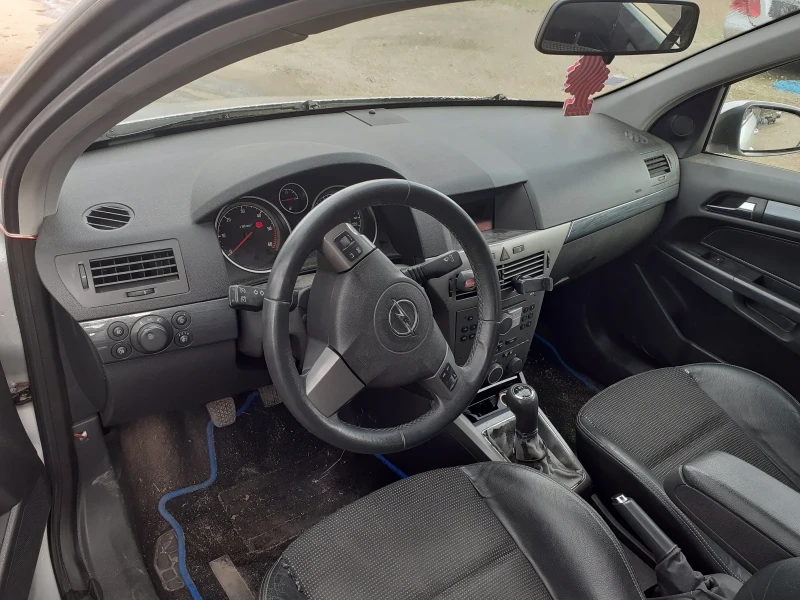 Opel Astra, снимка 8 - Автомобили и джипове - 48951864